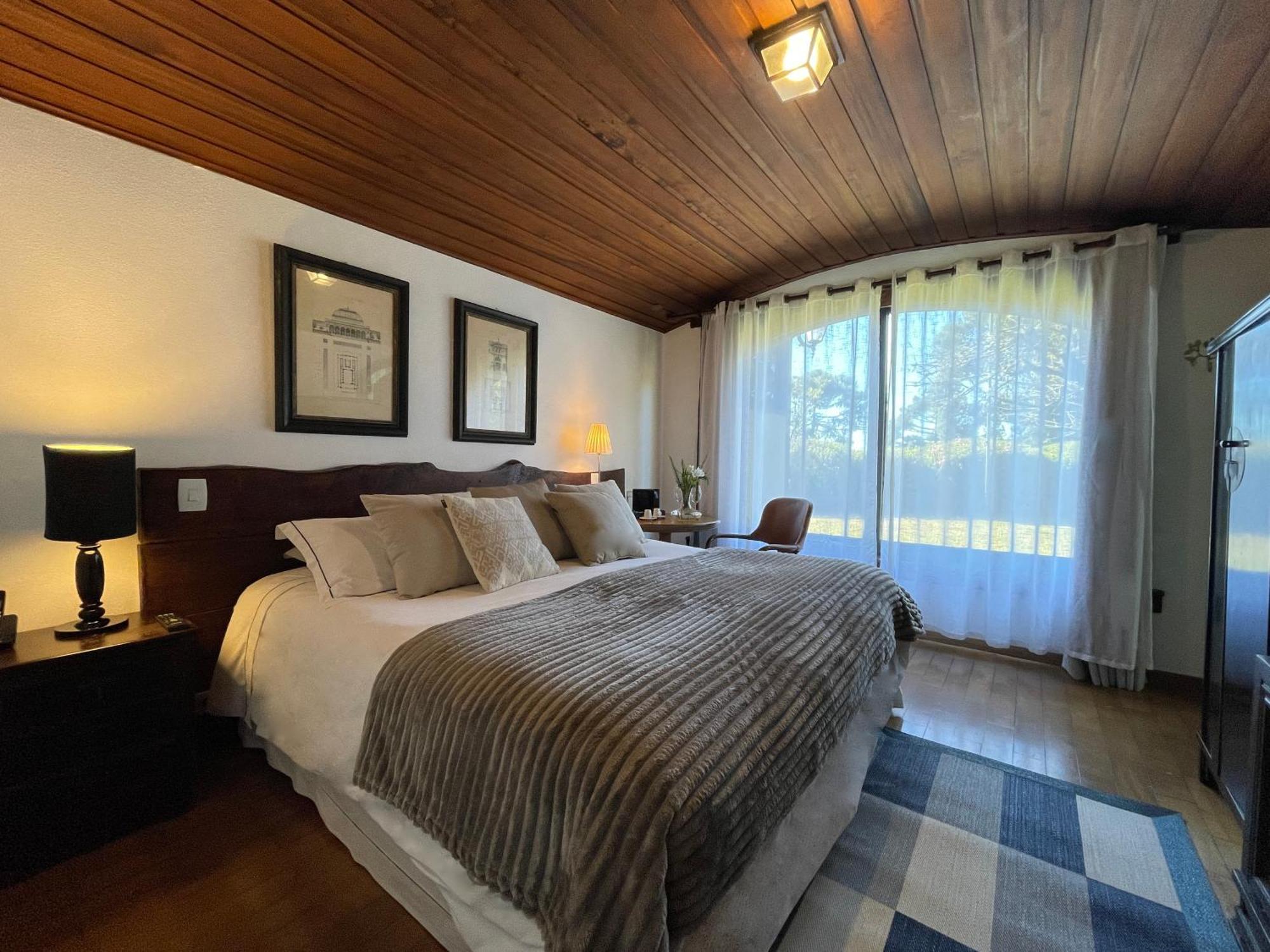 Alma Hotel Campos do Jordao Exterior photo